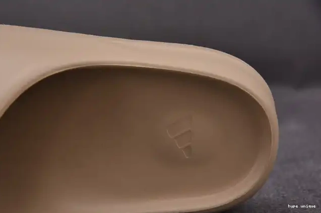 hype Adidas Slide Yeezy Pure GZ5554 0529